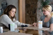 Morgan (Allison Williams) e Clara (Mckenna Grace) no filme Se Não Fosse Você Morgan (Allison Williams) e Clara (Mckenna Grace) no filme Se Não Fosse Você
