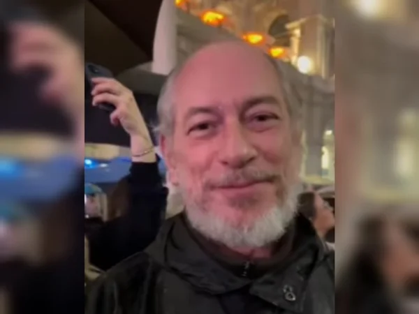 Ciro Gomes em vídeo gravado durante a festa de réveillon em Milão, na Itália
