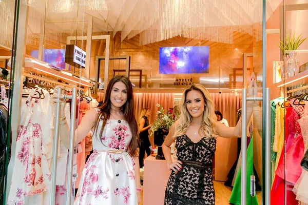 Camila Nereu e Monnike Falcão badalam Deck com novo Ateliê das Duas