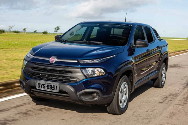 Fiat Toro 2020 chega com nova frente e ainda mais tecnológica