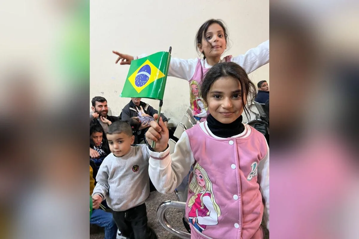 Novo grupo de brasileiros repatriados de Gaza deve chegar no sábado - imagem 4 Novo grupo de brasileiros repatriados de Gaza deve chegar no sábado - imagem 4