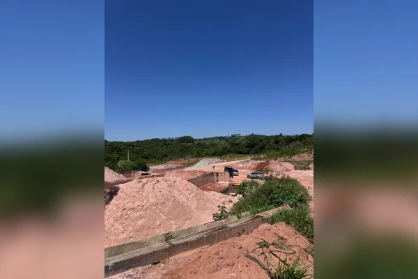 PF fecha área de extração ilegal de areia do tamanho de 16 campos em MG - destaque galeria PF fecha área de extração ilegal de areia do tamanho de 16 campos em MG - destaque galeria