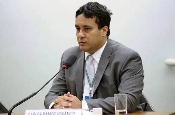 Agricultura exonera chefe do setor de registro de agrotóxicos