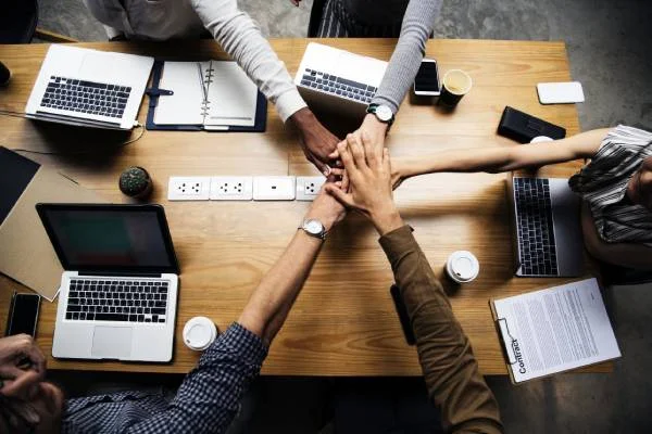 Empresas com propósitos atraem a confiança de 90% do consumidores