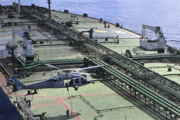 Navio ligado ao Irã é interceptado pelos EUA