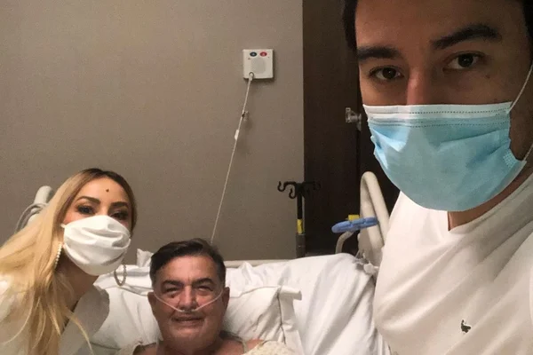 Pai de Sabrina Sato recebe alta após duas semanas internado com Covid-19 - destaque galeria Pai de Sabrina Sato recebe alta após duas semanas internado com Covid-19 - destaque galeria