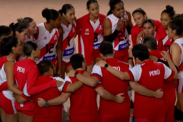 Foto colorida da seleção peruana de vôlei - Metrópoles