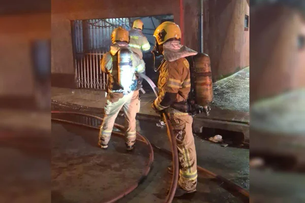 Incêndio casa Candangolândia