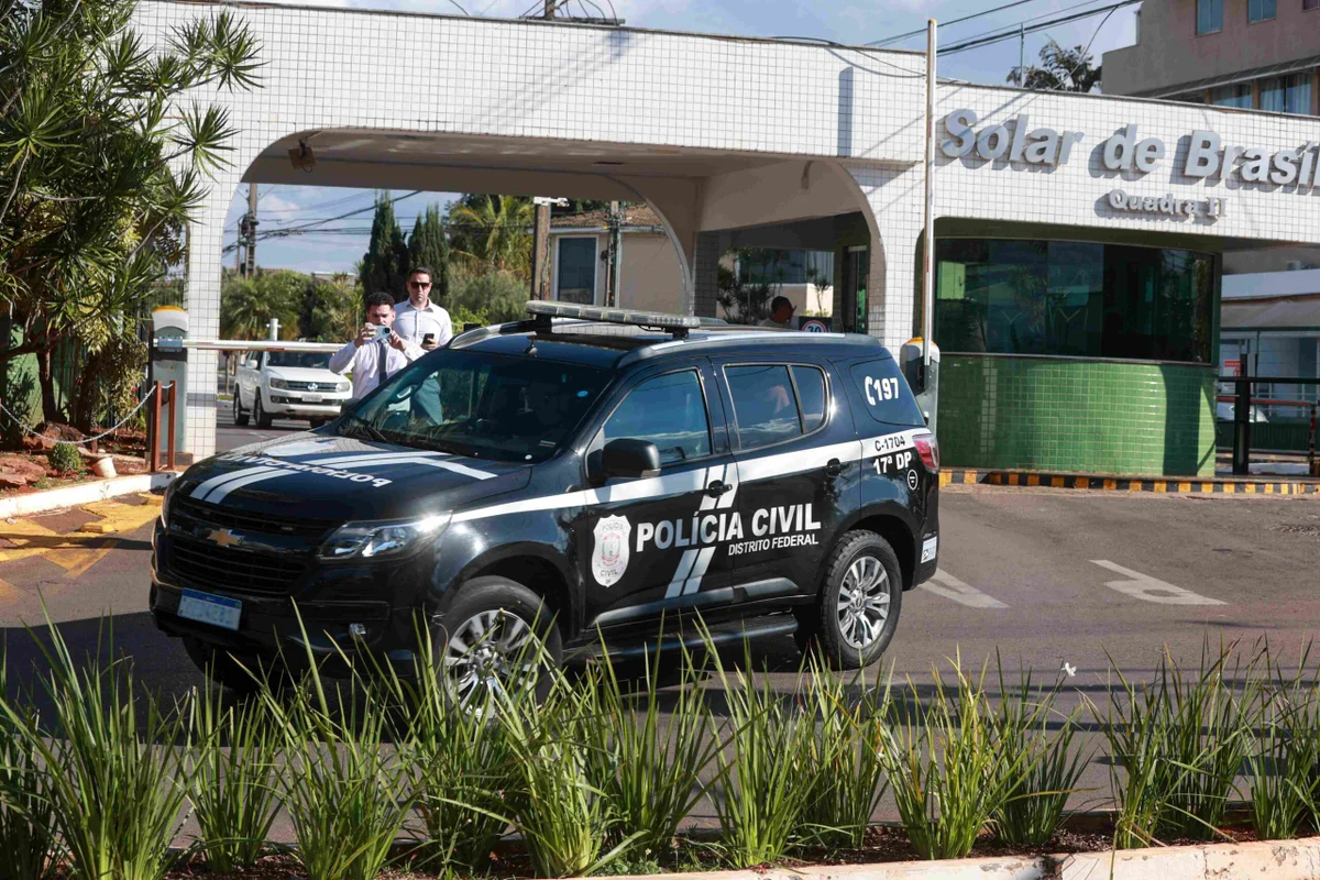 PCDF ouve Bolsonaro por episódio de arma encontrada com agente do GSI - imagem 2 PCDF ouve Bolsonaro por episódio de arma encontrada com agente do GSI - imagem 2
