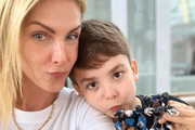 Ana Hickmann e o filho, Alexandre