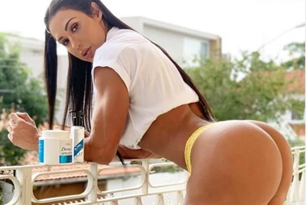 Bumbum “lisinho”? Gracyanne Barbosa revela truque para glúteo perfeito