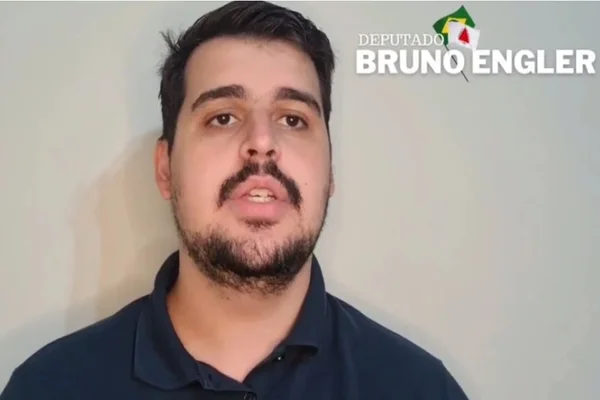 Bruno Engler comunicou o ocorrido com a página em vídeo
