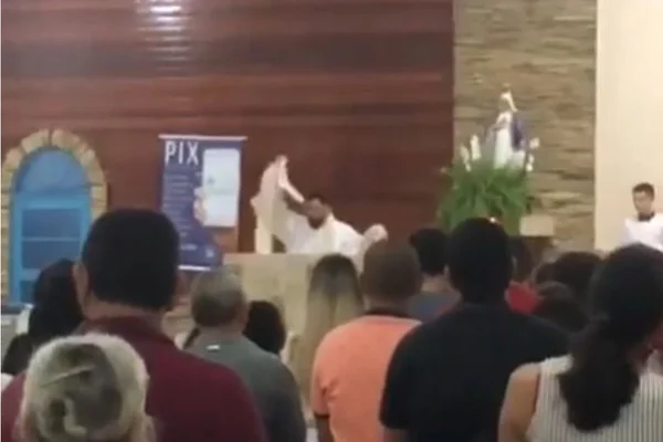 padre bolsonaro lula neropolis goias