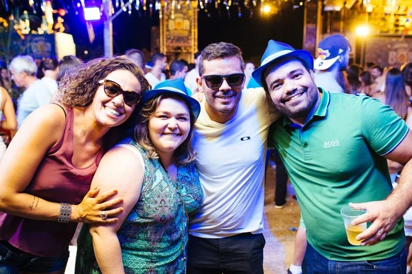 Emile Paz, Luana Petruccio, Marcelo Camargo e Fabrício Costa Emile Paz, Luana Petruccio, Marcelo Camargo e Fabrício Costa