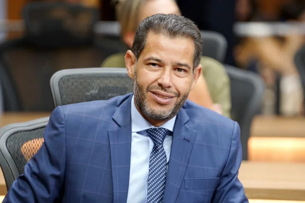 Julgamento pode levar à cassação do mandato de deputado de Goiás