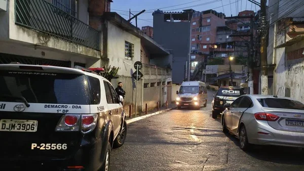 PCDF prende grupo que simulava leilões de veículos do Detran