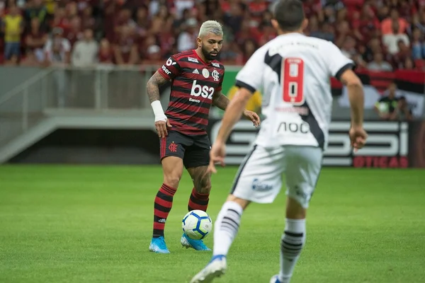 CBF deve antecipar Fla x Vasco por causa da final da Libertadores