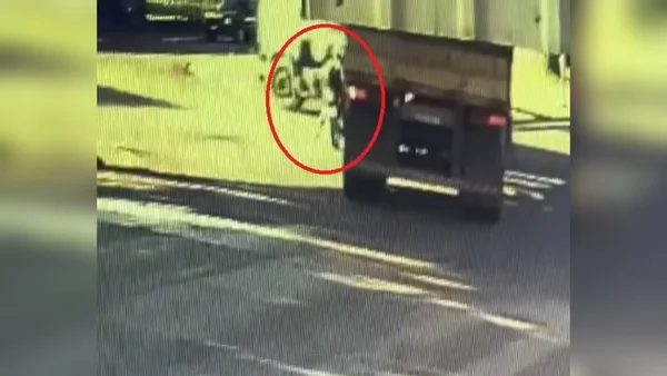 Vídeo homem é atropelado por caminhão no MS / Metrópoles