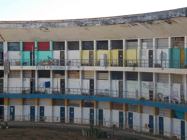 Dois detentos morrem durante rebelião em penitenciária no Paraná