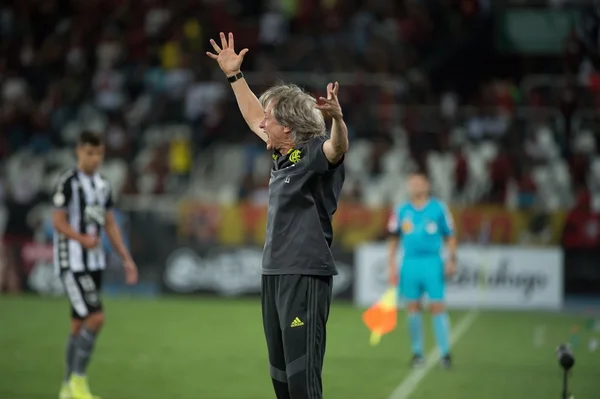 Fla admite falta de “nota artística” em triunfo contra o Botafogo