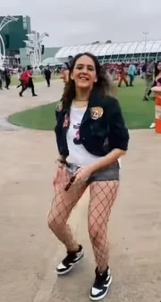 Ela conseguiu patrocínio para ir pro Rock in Rio após sua história viralizar Ela conseguiu patrocínio para ir pro Rock in Rio após sua história viralizar
