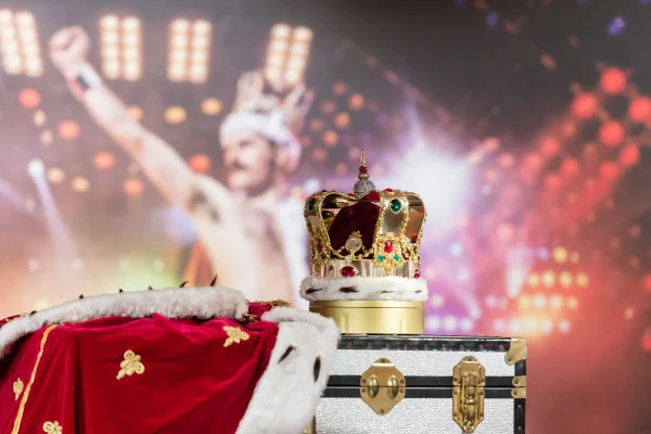 Freddie Mercury e itens da sua coleção pessoal