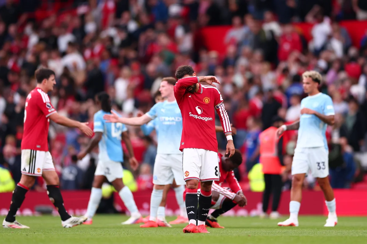 Manchester United perdeu por 1 x 0 para o Manchester City no Old Trafford. Manchester United perdeu por 1 x 0 para o Manchester City no Old Trafford.