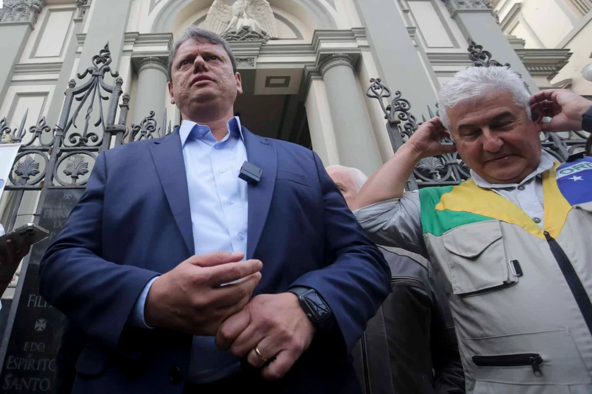 Tarcísio de Freitas visitou a Paróquia Sagrado Coração de Jesus Tarcísio de Freitas visitou a Paróquia Sagrado Coração de Jesus