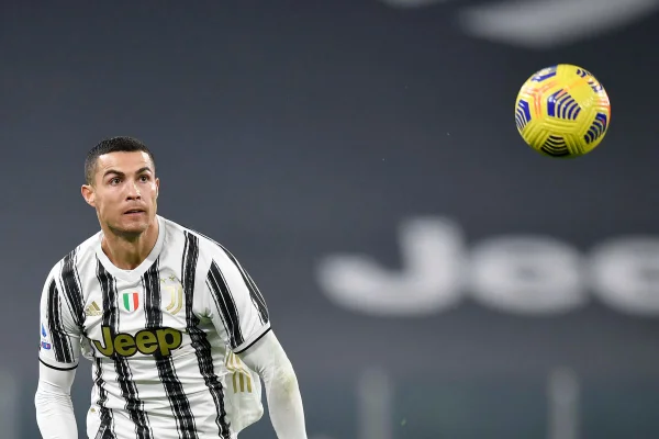 Cristiano Ronaldo perde pênalti e Juventus empata com Atalanta no Italiano