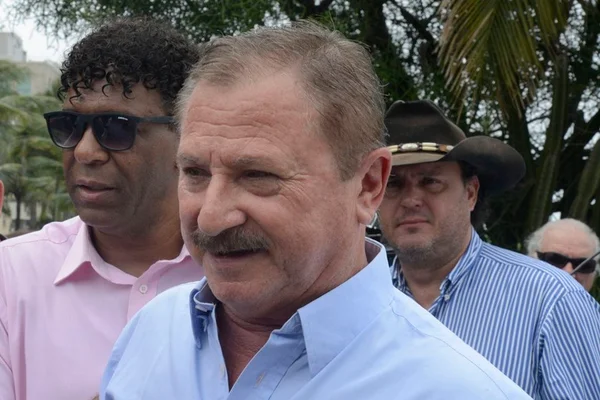 Líder ruralista recua e diz que é possível rever fusão de ministérios
