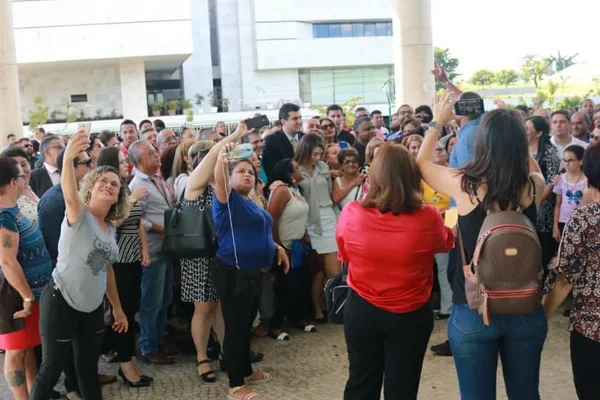 Eduardo Pedrosa apresenta 11 projetos logo após ser empossado