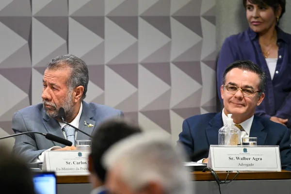 CPMI do INSS: advogado de Lupi atuou pela inelegibilidade de Bolsonaro