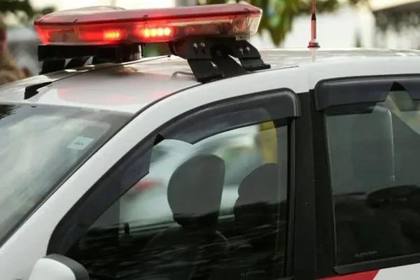 Imagem colorida, viatura da Polícia Civil de Santa Catarina - Metrópoles