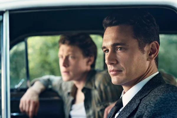 Na série “11.22.63”, James Franco tenta evitar assassinato de Kennedy