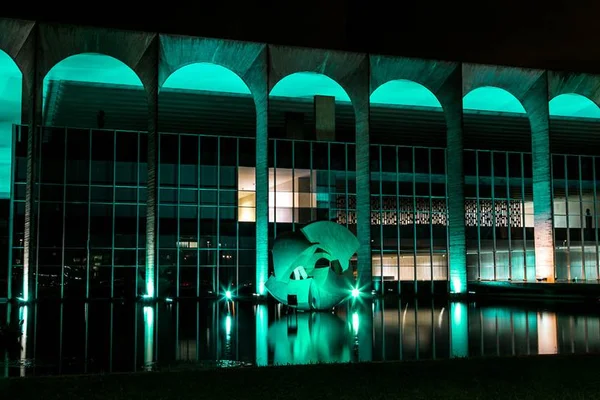 Polícia Militar procura “onça” que invadiu Palácio do Itamaraty