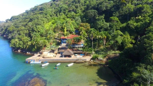 Casa de R$ 10 milhões? Richarlison e Tomaz declararam valor bem menor