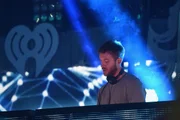 Crítica: Calvin Harris dispensa EDM e surpreende em “Funk Wav Bounce” - imagem 4
