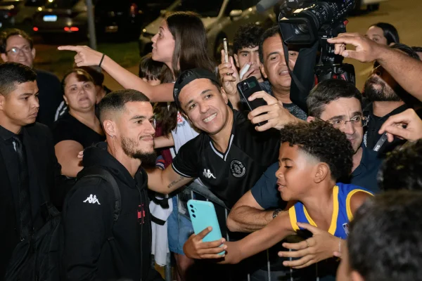 Imagem colorida da recepeção do VAsco no DF- Metrópoles