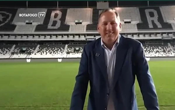 Quem mais gastou dinheiro na janela? Com certeza não foi o Botafogo