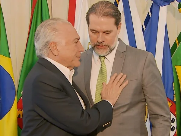 Dias Toffoli assume Presidência do país durante viagem de Temer à ONU