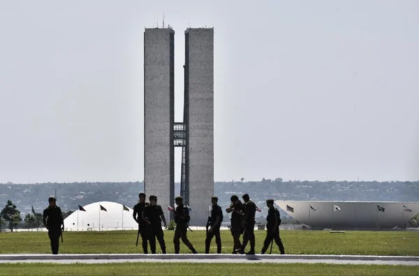 Senado aprova reforma da Previdência dos militares
