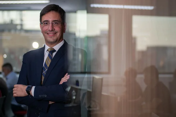 Juiz Fernando Mello lança livro sobre processos na Justiça Militar