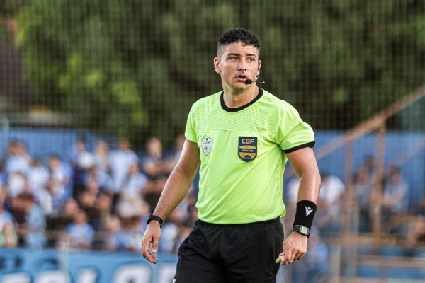 Árbitro do Distrito Federal fará estreia na Série B do Brasileirão