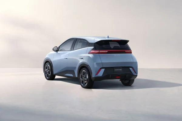 BYD Dolphin Mini é o carro mais vendido no varejo em fevereiro