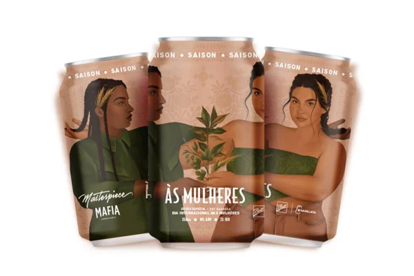 foto de tres latas de cerveja