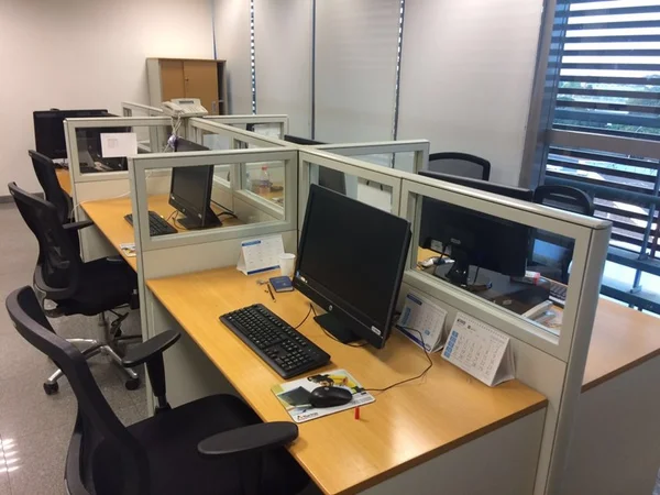 Celina pede nova devassa em arquivos de PCs de servidores de Liliane