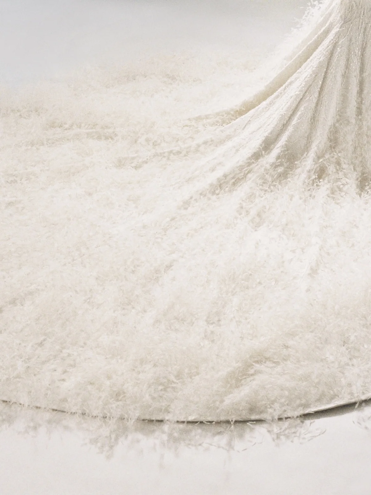 Detalhes do vestido compartilhados pela Chanel Detalhes do vestido compartilhados pela Chanel