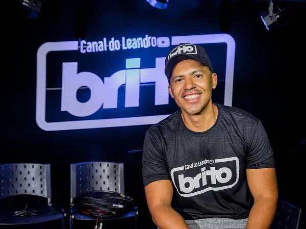 O maior canal de samba do YouTube agora está na Rádio Metrópoles