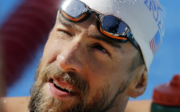 Phelps conta que, no fundo do poço, chegou a pensar em suicídio
