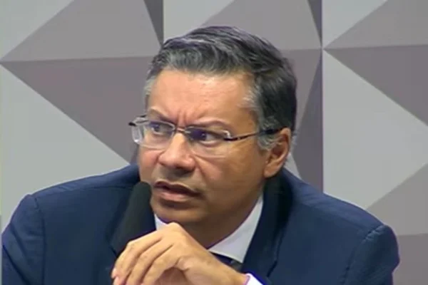 Virgilio Oliveira Filho, ex-procurador-geral do INSS/AGU, em depoimento na CPMI